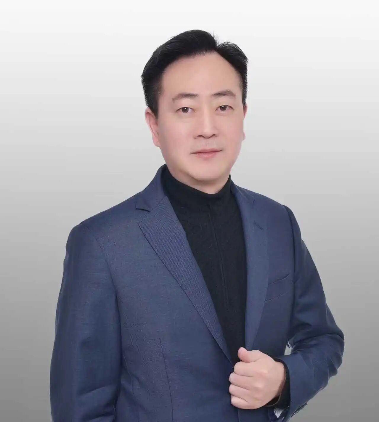 张彦
